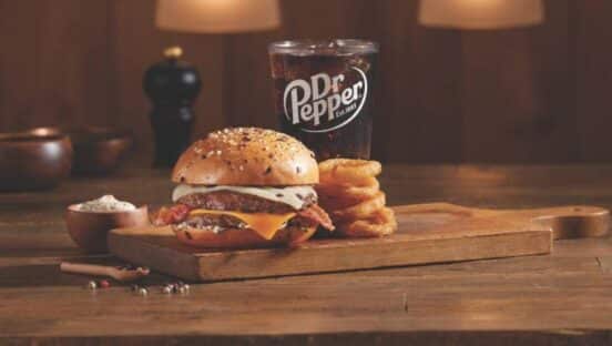 Making its return for the first time in eight years, the Pepper Grinder Pub Burger gets its name from a flavor packed peppercorn mayo blend, which is spread across a savory everything bun.