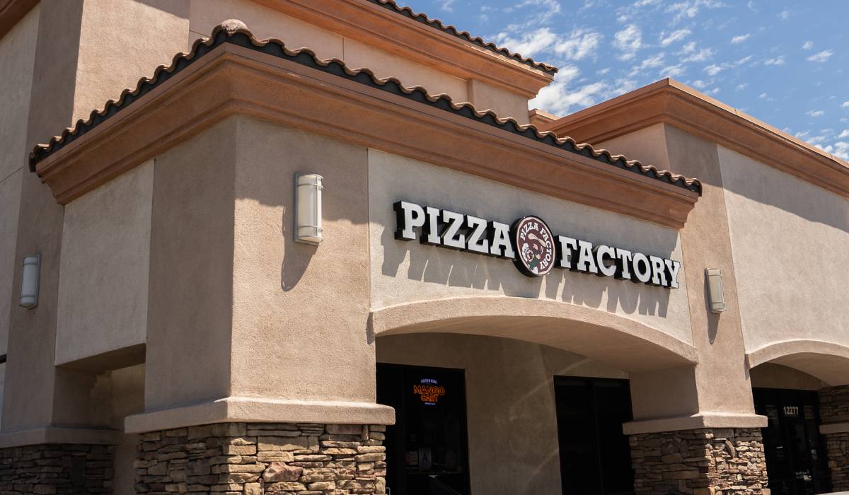 Pizza Factory exterior.